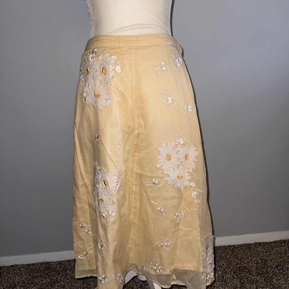 Odille Pale Yellow Embroidered Daisy A-Line Skirt